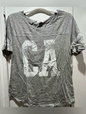 Old Navy Gray Graphic Tee “CA” | Varsity Style Short Sleeve Shirt | NWT | Size M